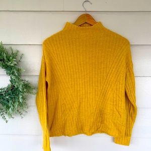 🌿 4/$20 🌿 OLD NAVY: sweater